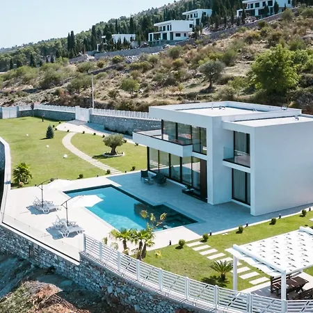 The Panoramic By Pikhost