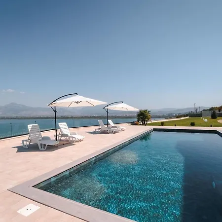 ヴィラ The Panoramic By Pikhost Široka