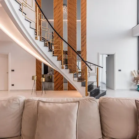 The Panoramic By Pikhost ヴィラ *